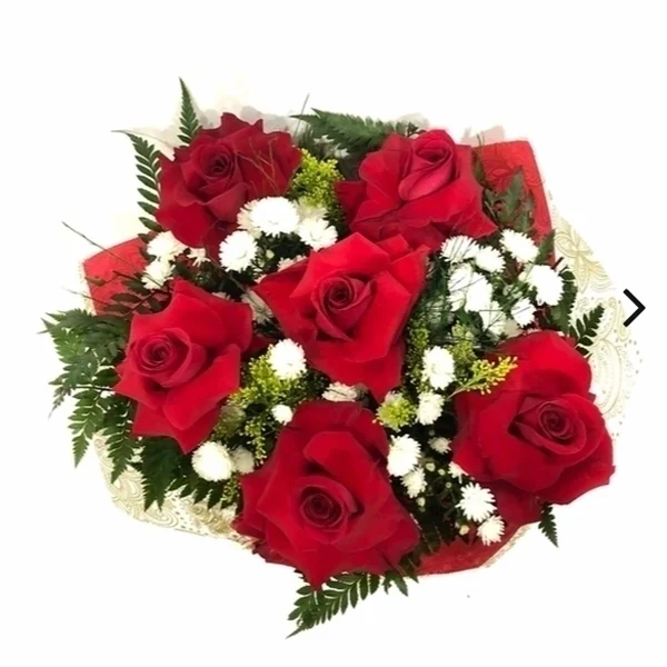 Mimo 05 rosas vermelhas + Gipsofilas brancas